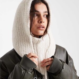 ASOS Cozy Cream Knit bonnet